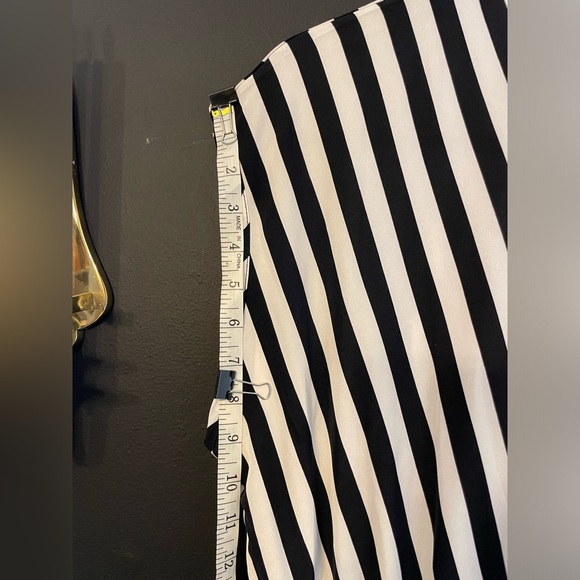 Vertical Striped Batwing Sleeve Wide Leg Jumpsuit - Picture 7 of 10